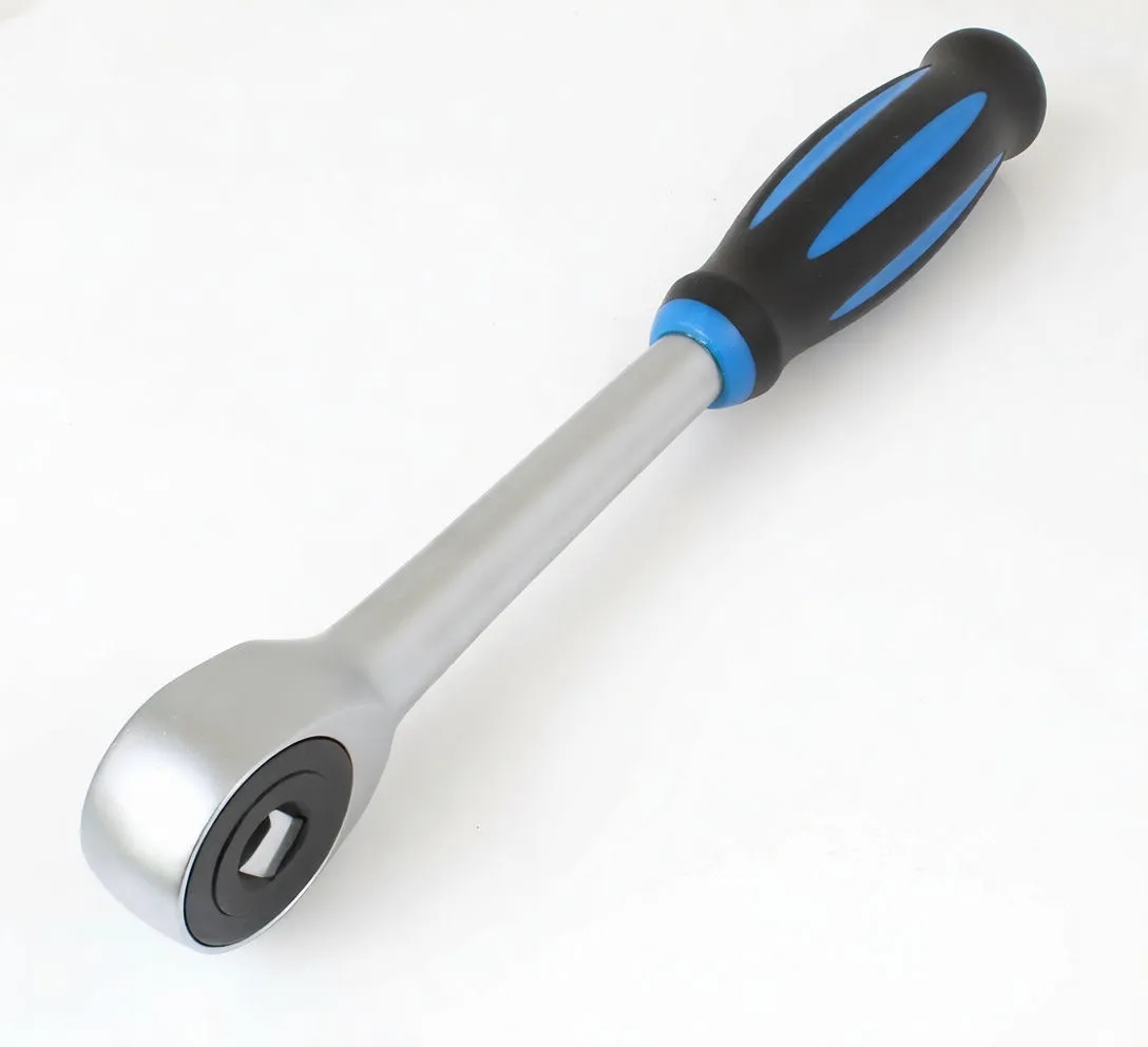 Close angled view of ratchet head showing square drive and reverse control, black/blue handle