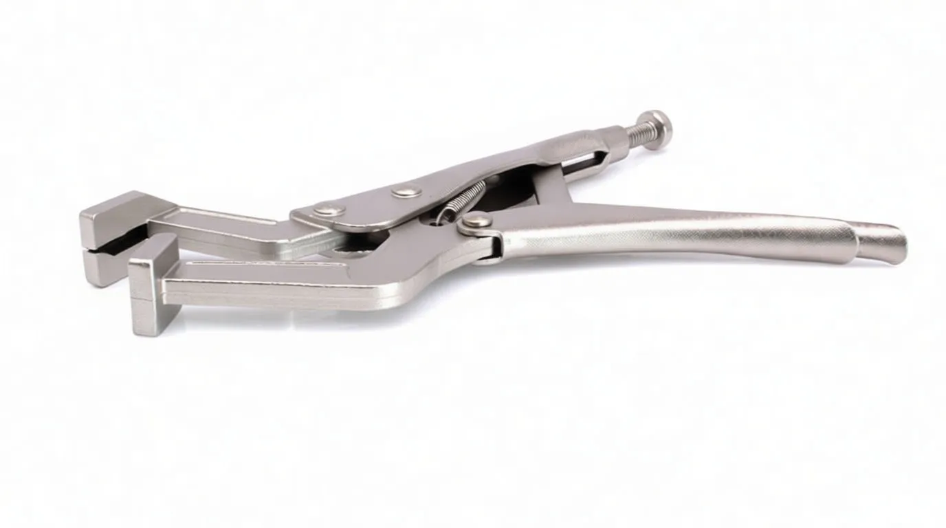 Handle-end view of locking pliers highlighting knurled adjustment screw and flat jaw tips
