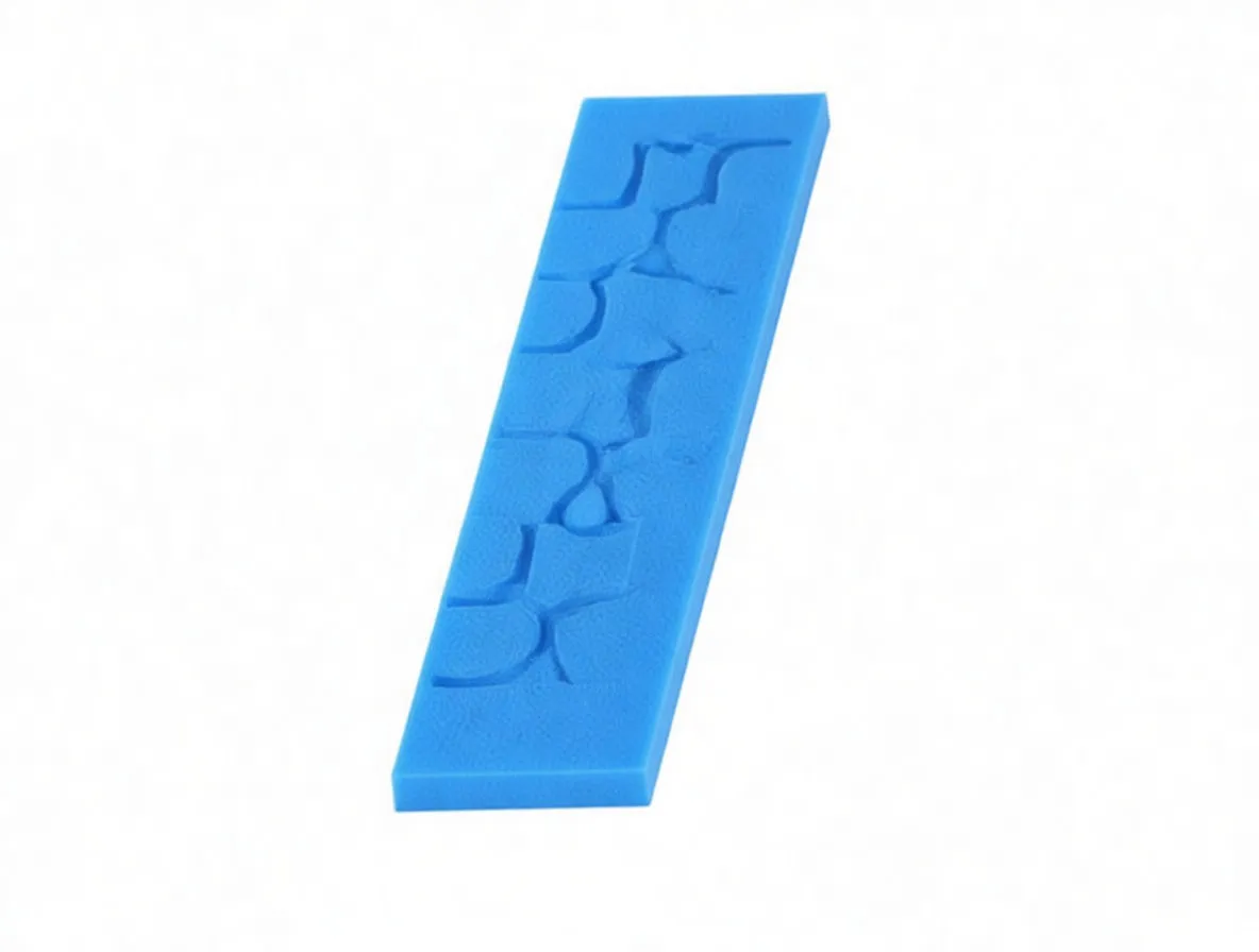 Tool tray insert with wrench-shaped cutouts shown with 39 cm and 14 cm measurement labels