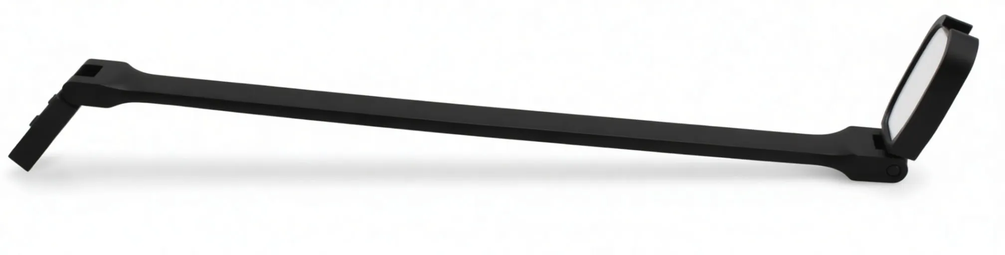 Feature panel with three close-up photos and Polish text describing speed, durability and functionality