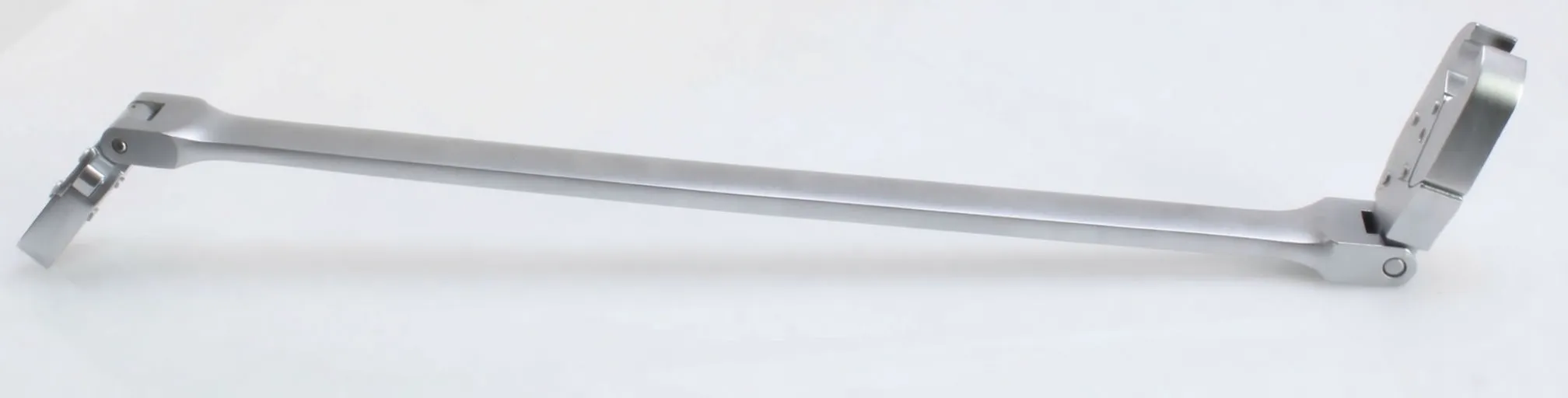 Full-length chrome wrench with stamped sizes and swivel heads